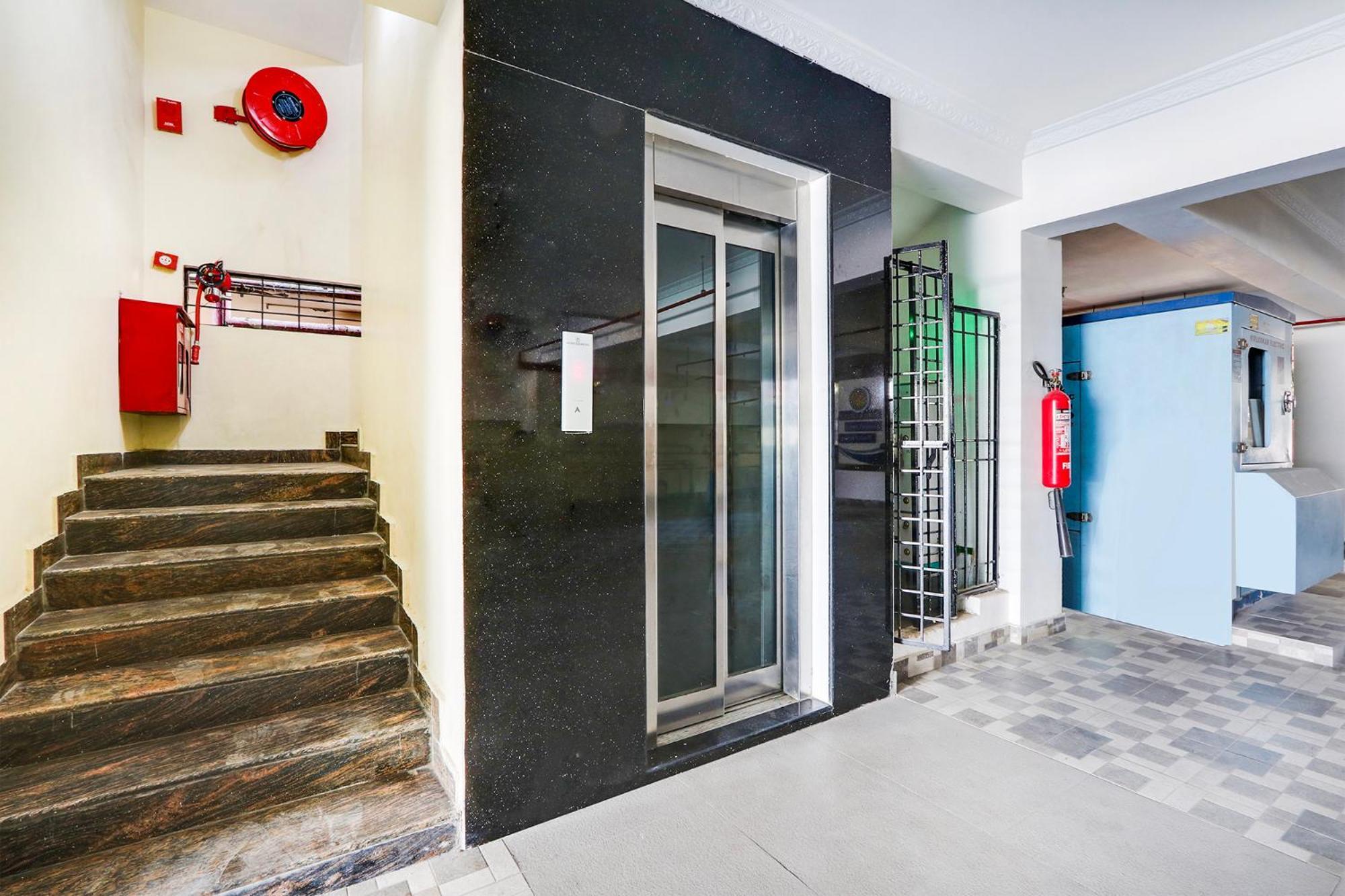 Fabhotel Prime Ravila Grand Hyderabad Exterior foto